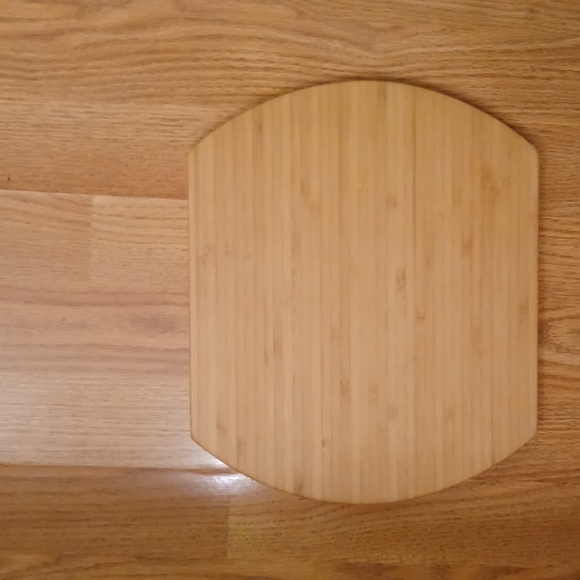 BRAND NEWPampered Chef Bamboo Wood Cheese Board Reversible Serving Cutting Tray - Picture 2 of 3